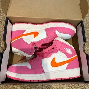 Nike Air Jordan 1 Mid GS 'Pinksicle Orange'